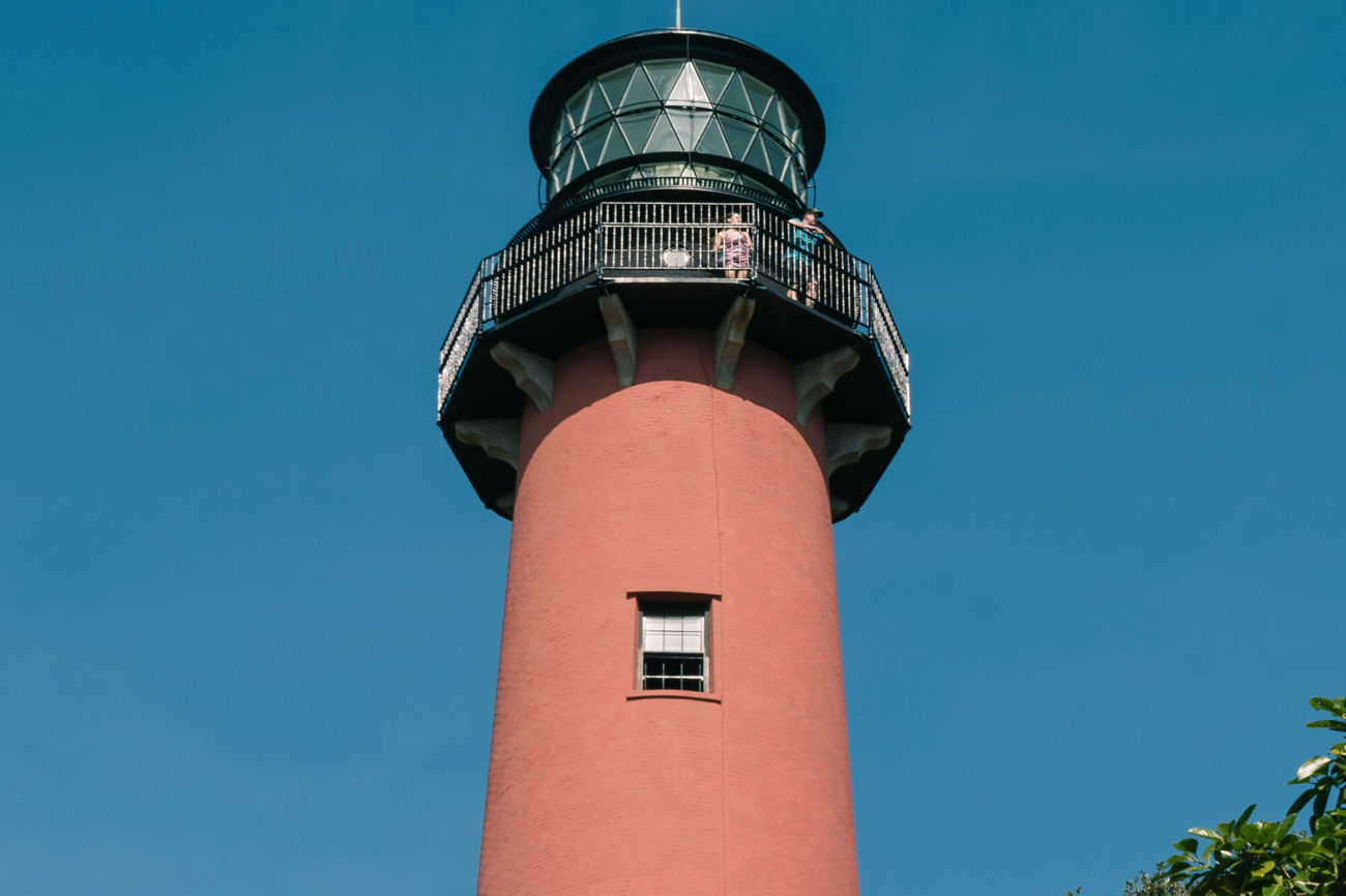Jupiter Artland The red lighthouse