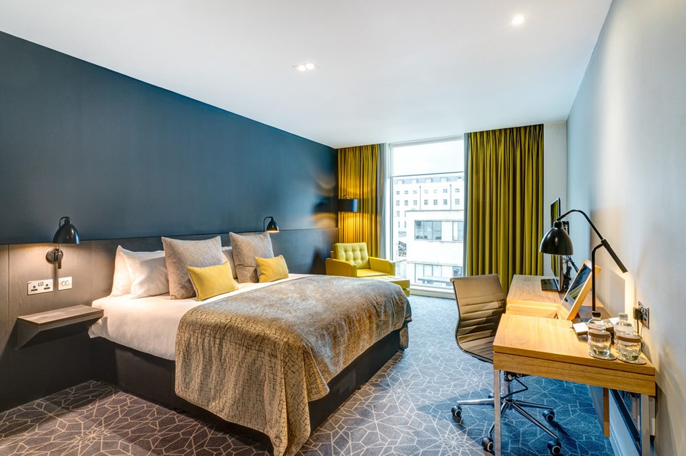 Superior Room with super king-size bed and floor to ceiling windows at Apex City of Bath Hotel