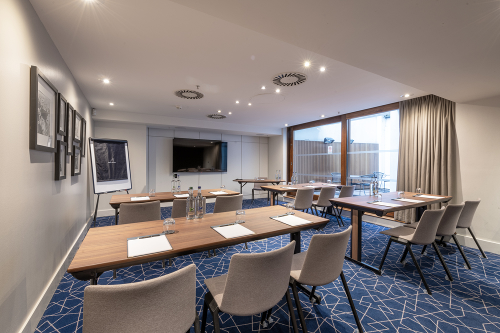 New York room with outdoor terrace at Apex City of London Hotel New York room with outdoor terrace at Apex City of London Hotel