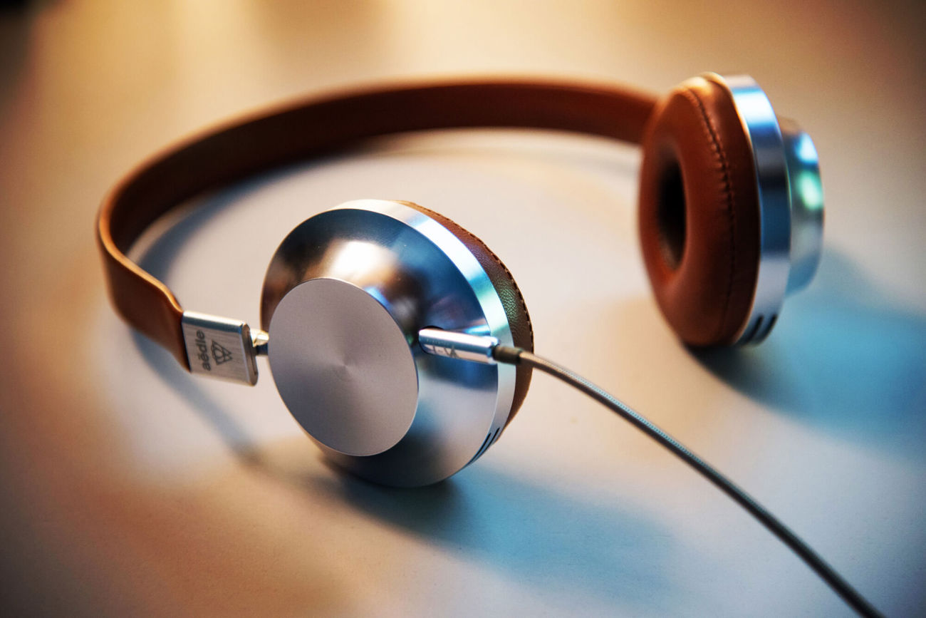 Wireless headphones
