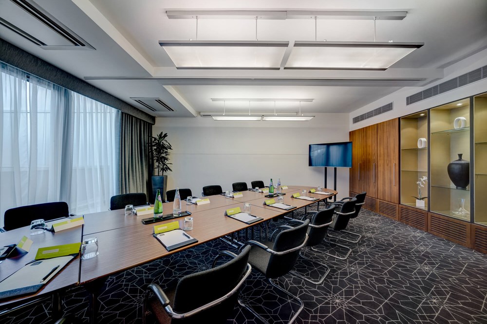 Melbourne room set up boardroom style for meeting