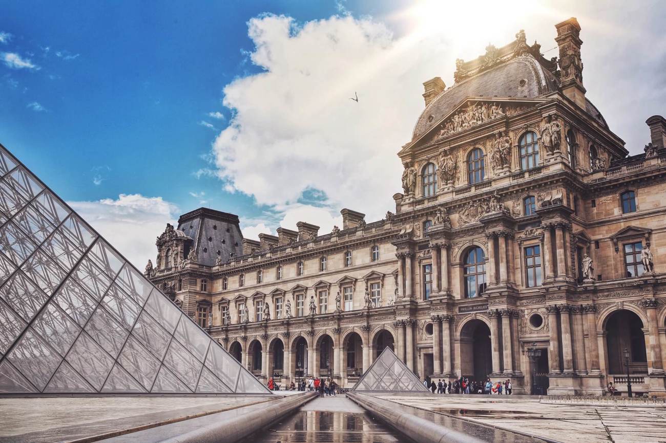 The Louvre Museum The Louvre Museum